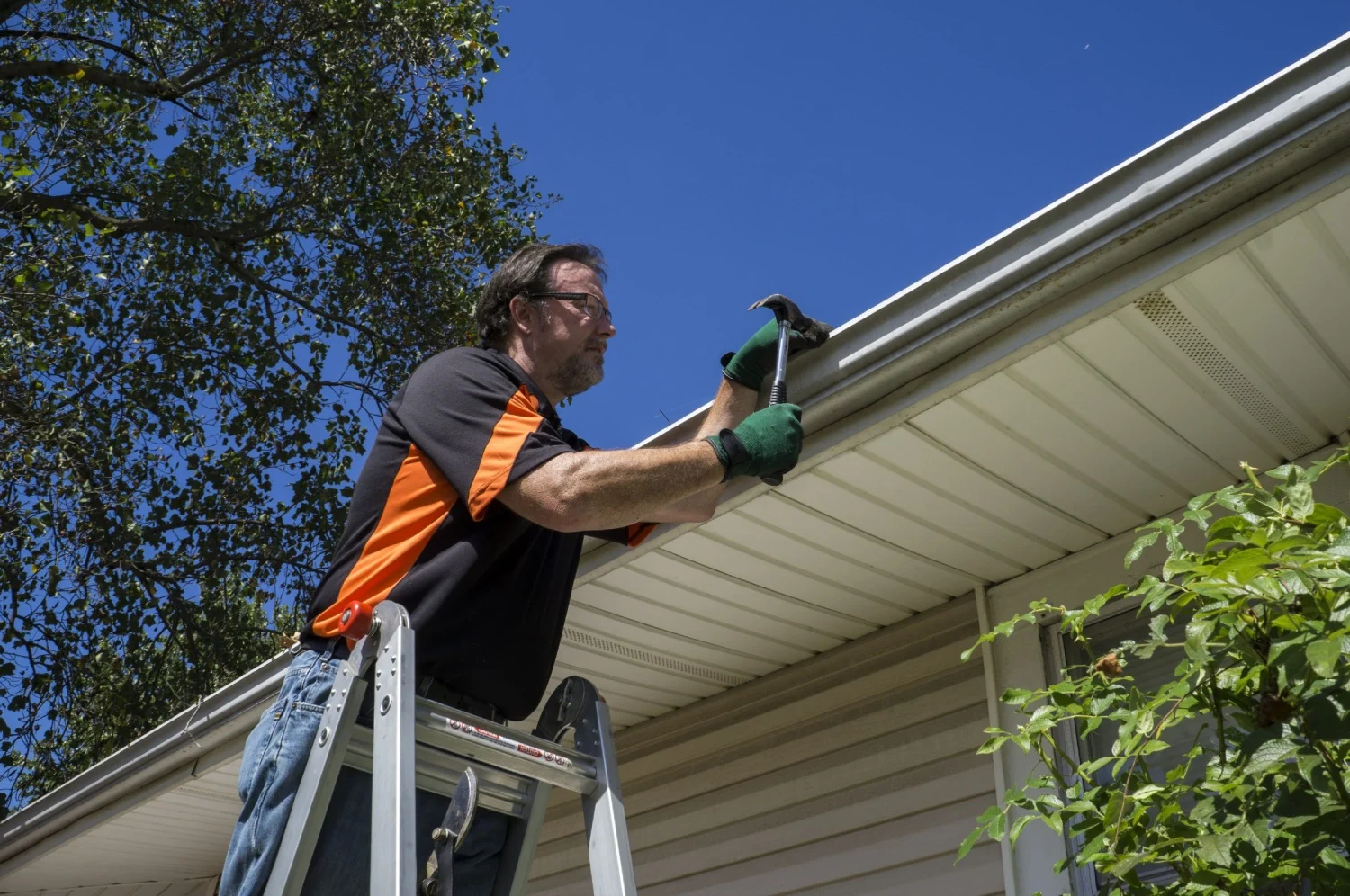 Gutter Installation & Maintenance